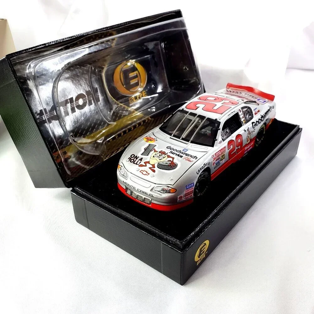 Kevin Harvick #29 GM Goodwrench Looney Tunes TAZ 2001 Monte Carlo 1 of 5996